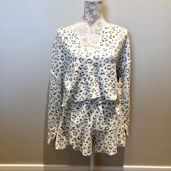 FREE PEOPLE Rain Check Animal Print Lounge Set Size Small - Picture 4 of 8